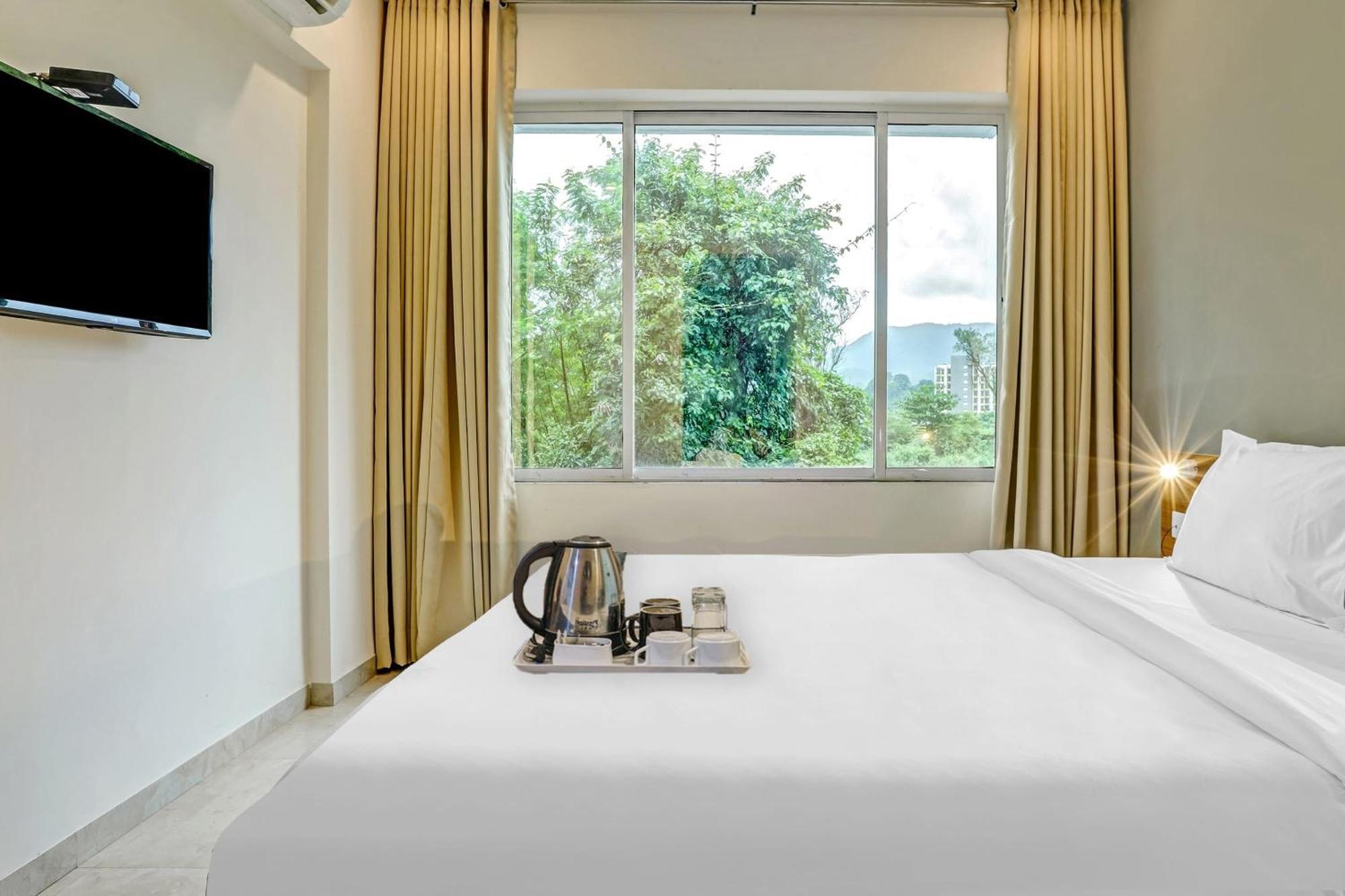 Townhouse Somani Otel Apta Dış mekan fotoğraf